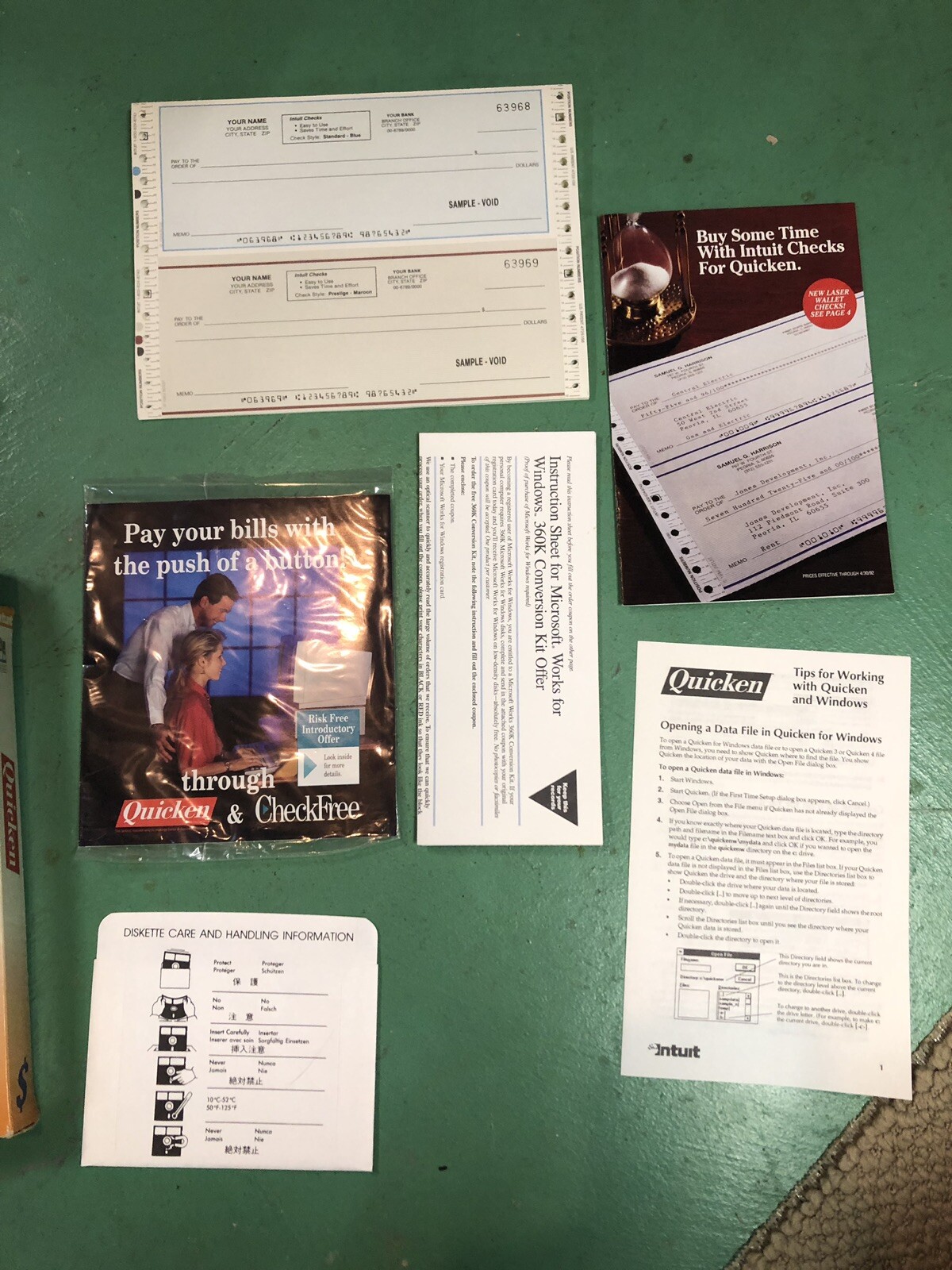 Intuit Quicken 1991 For Windows 3.5 Floppy Disks w/ Book Manual