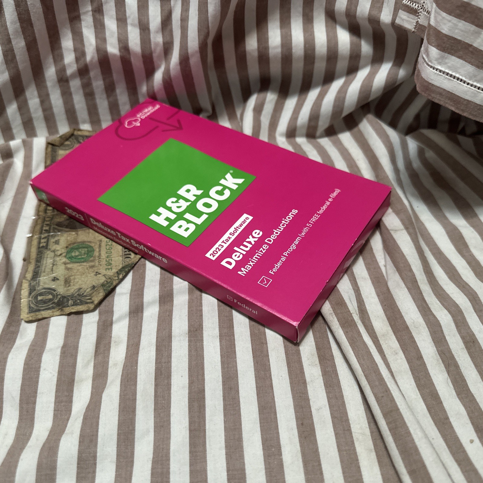 New 2023 H&R Block Tax Software Deluxe Edition for PC/MAC [Key Card] No State