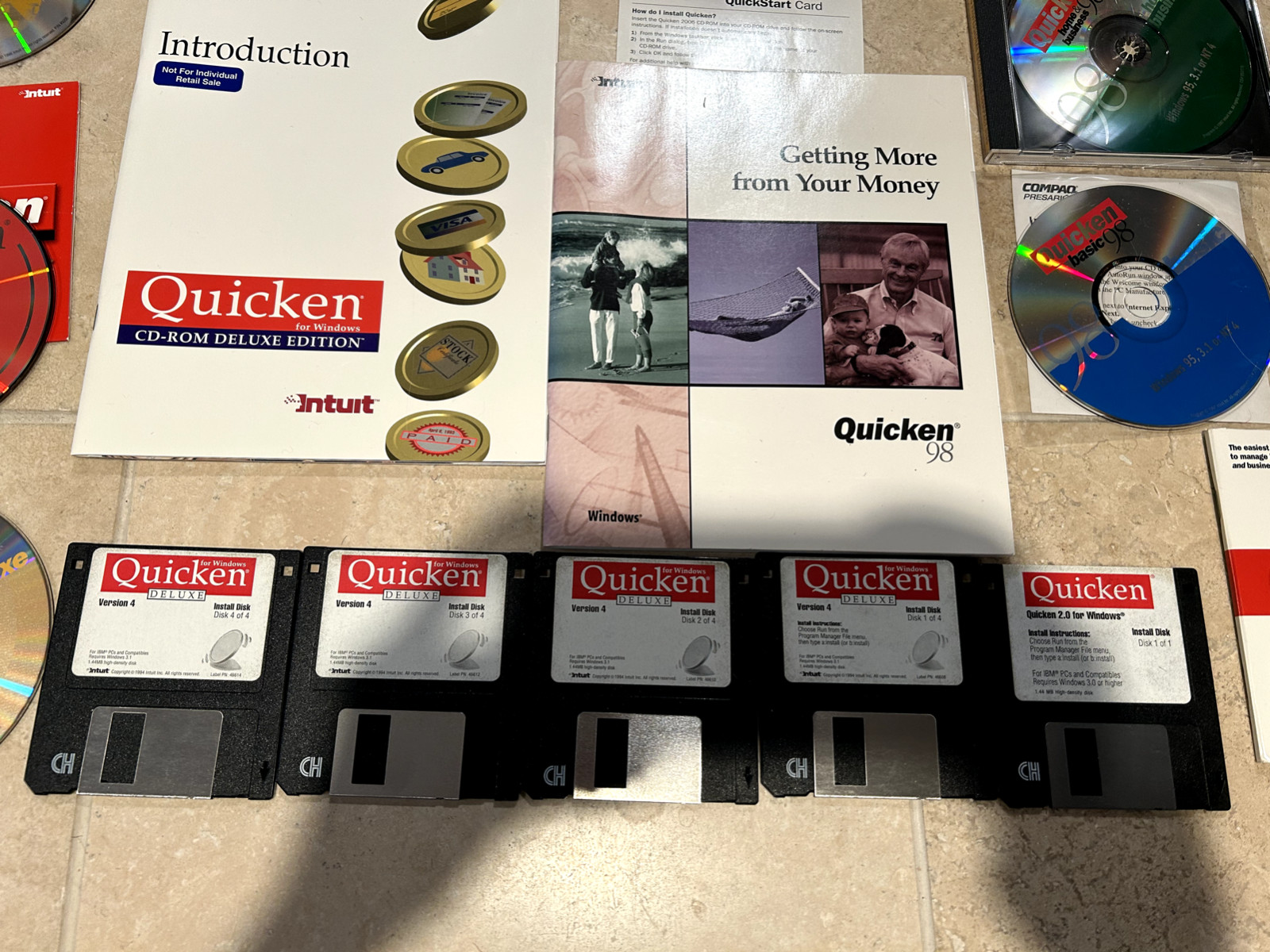 Quicken Basic ’98, Home & Busuness, ’98, ’99, & 2000 Finance Software Mixed lot