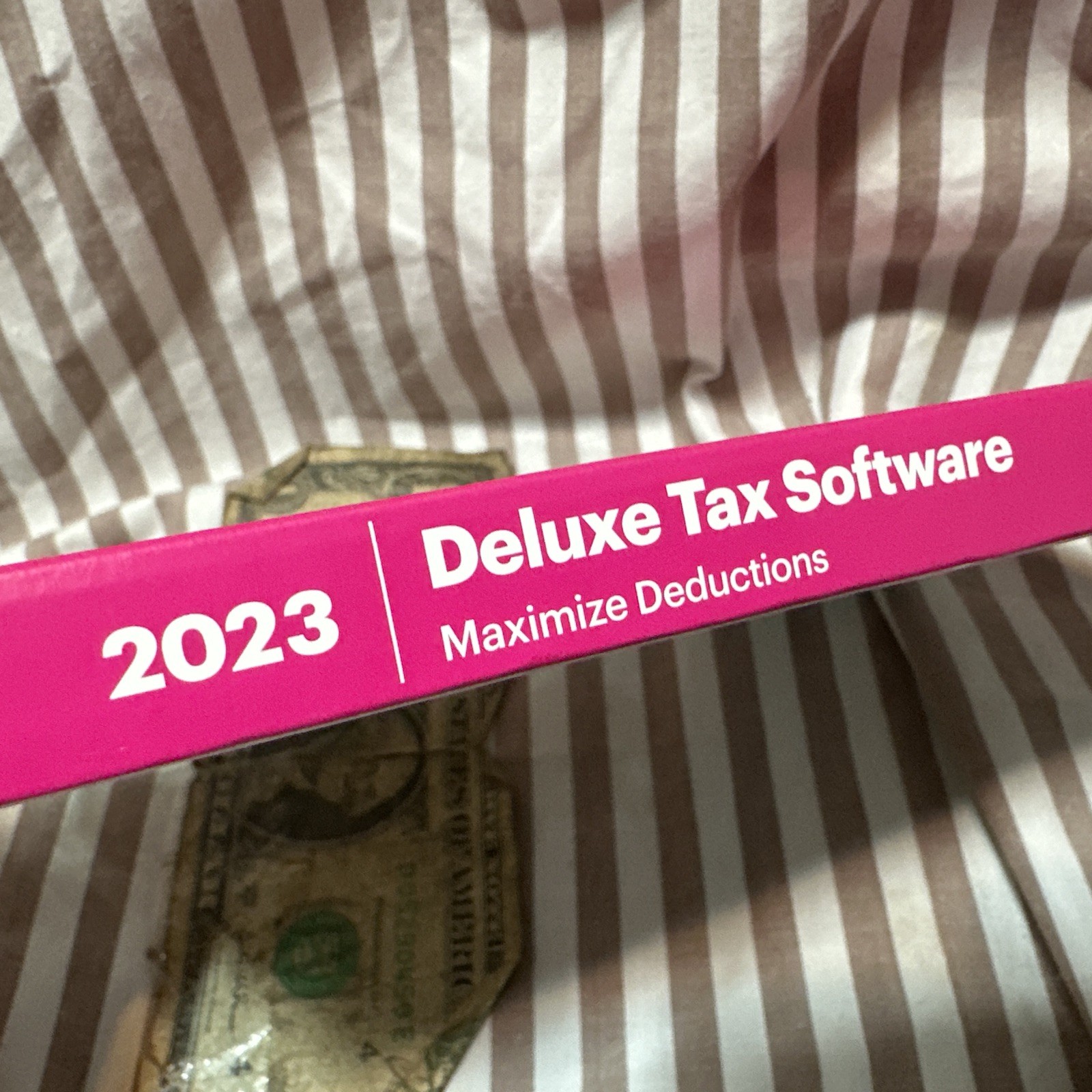 New 2023 H&R Block Tax Software Deluxe Edition for PC/MAC [Key Card] No State