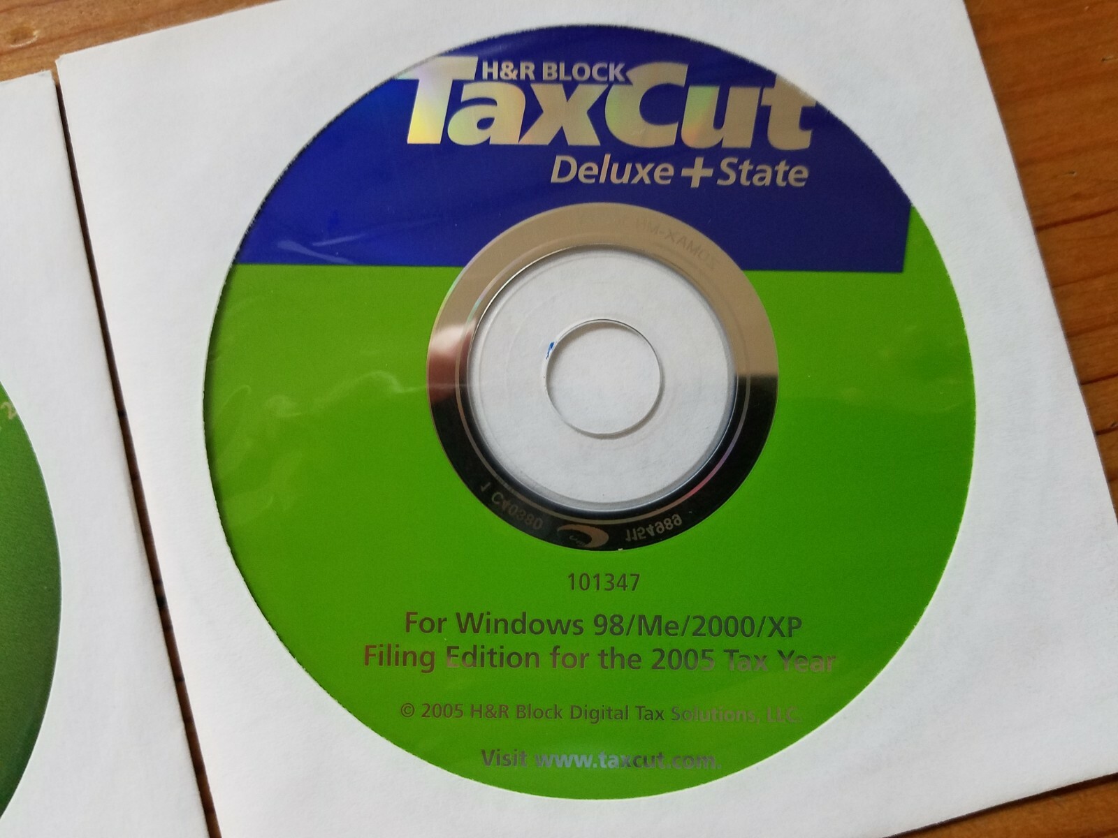 2005 H&R Block TAXCUT DELUXE+State & DEDUCTION PRO for Windows 98/Me/2000/XP