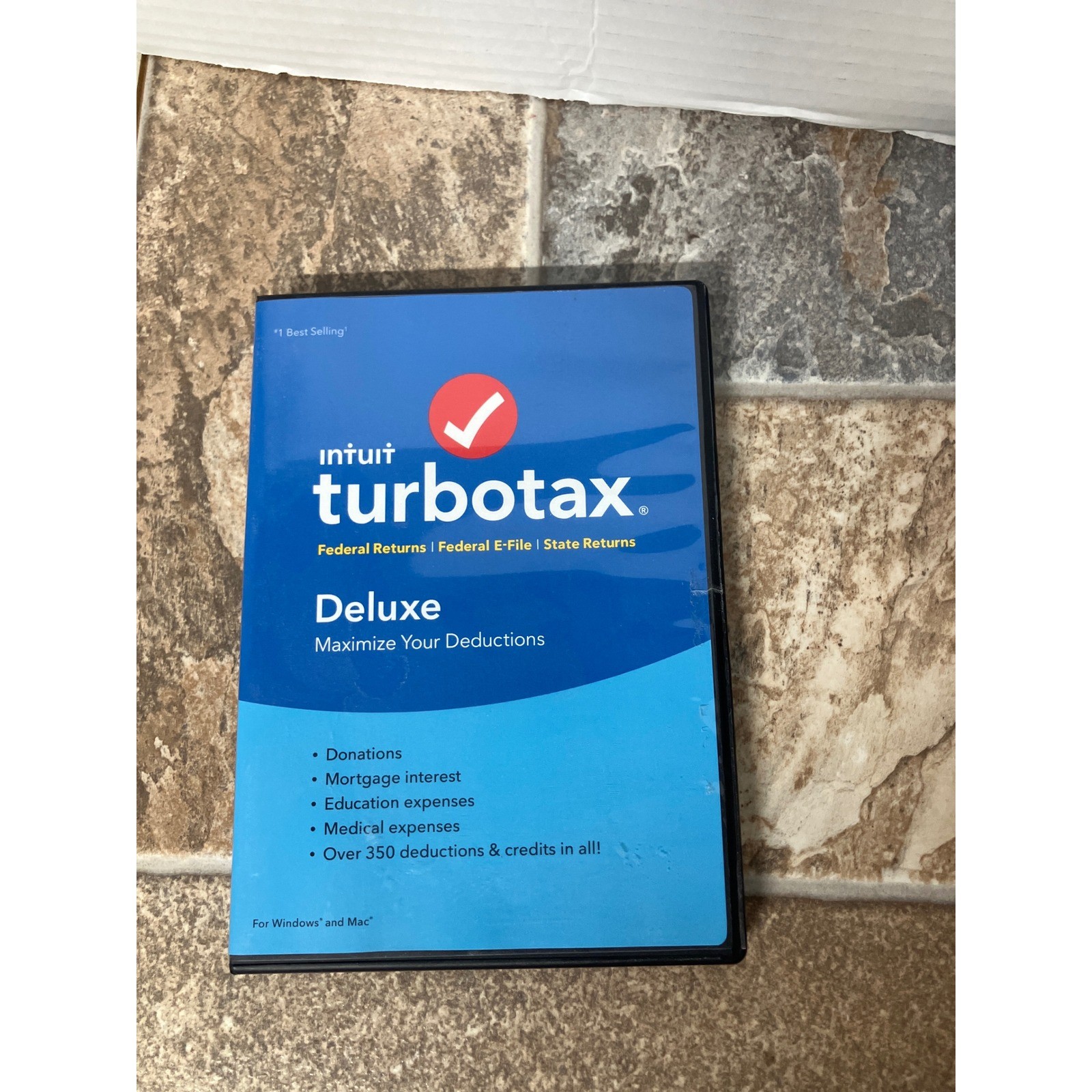 Intuit TurboTax Deluxe Tax Year 2018 Federal State Returns CD Software Window