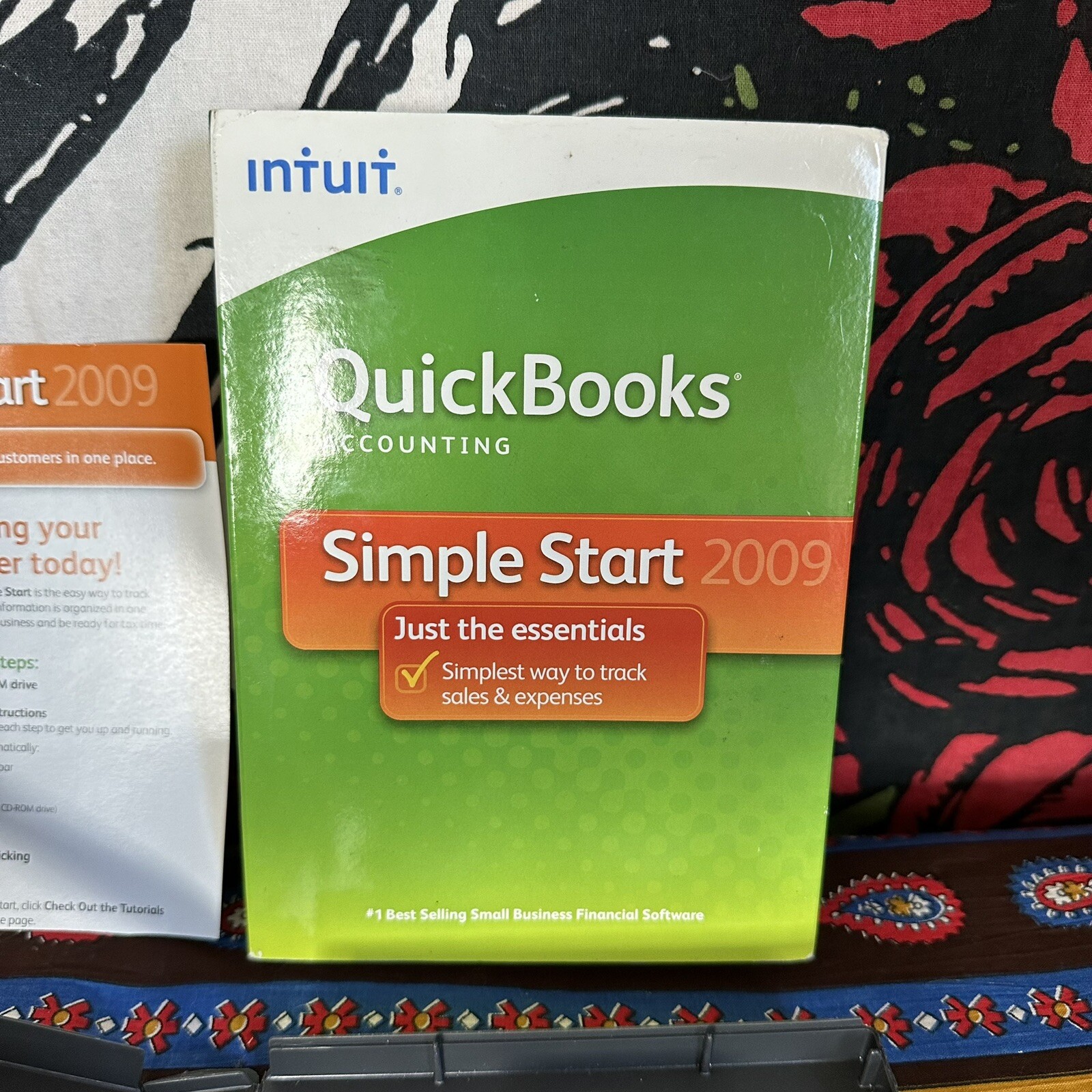 Intuit QuickBooks Accounting Software Simple Start 2009 with Serial License